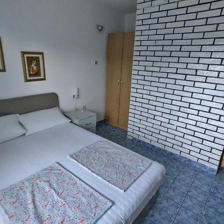 Apartments Vejo Korčula Eksteriør bilde