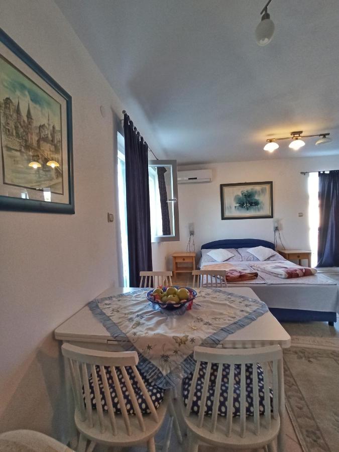 Apartments Vejo Korčula Eksteriør bilde