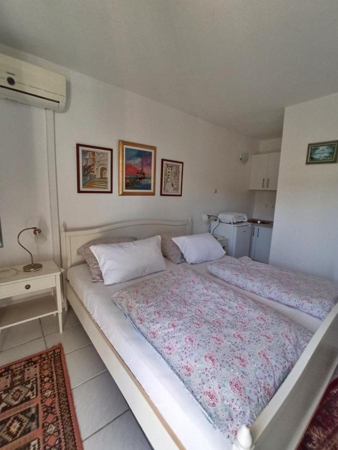 Apartments Vejo Korčula Eksteriør bilde
