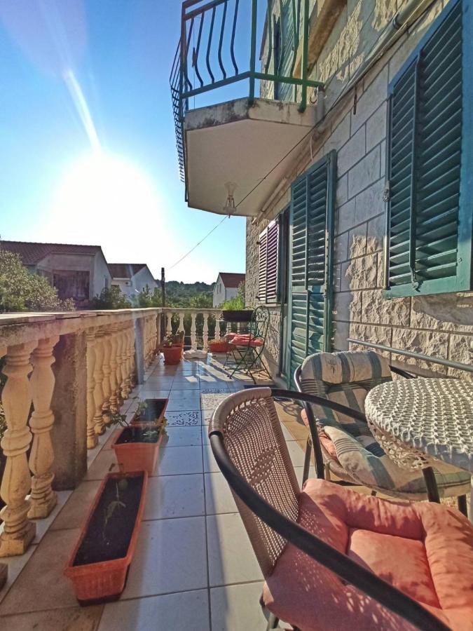 Apartments Vejo Korčula Eksteriør bilde