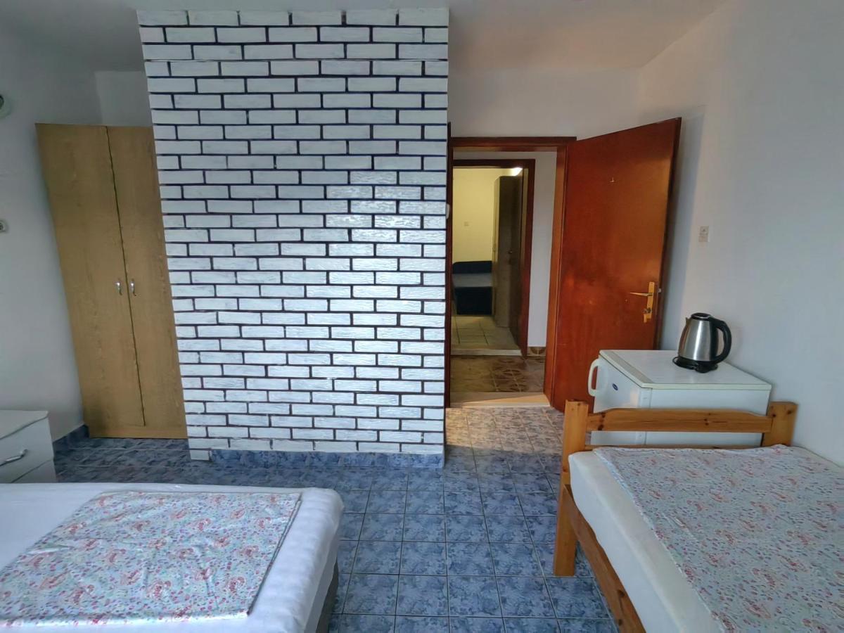 Apartments Vejo Korčula Eksteriør bilde
