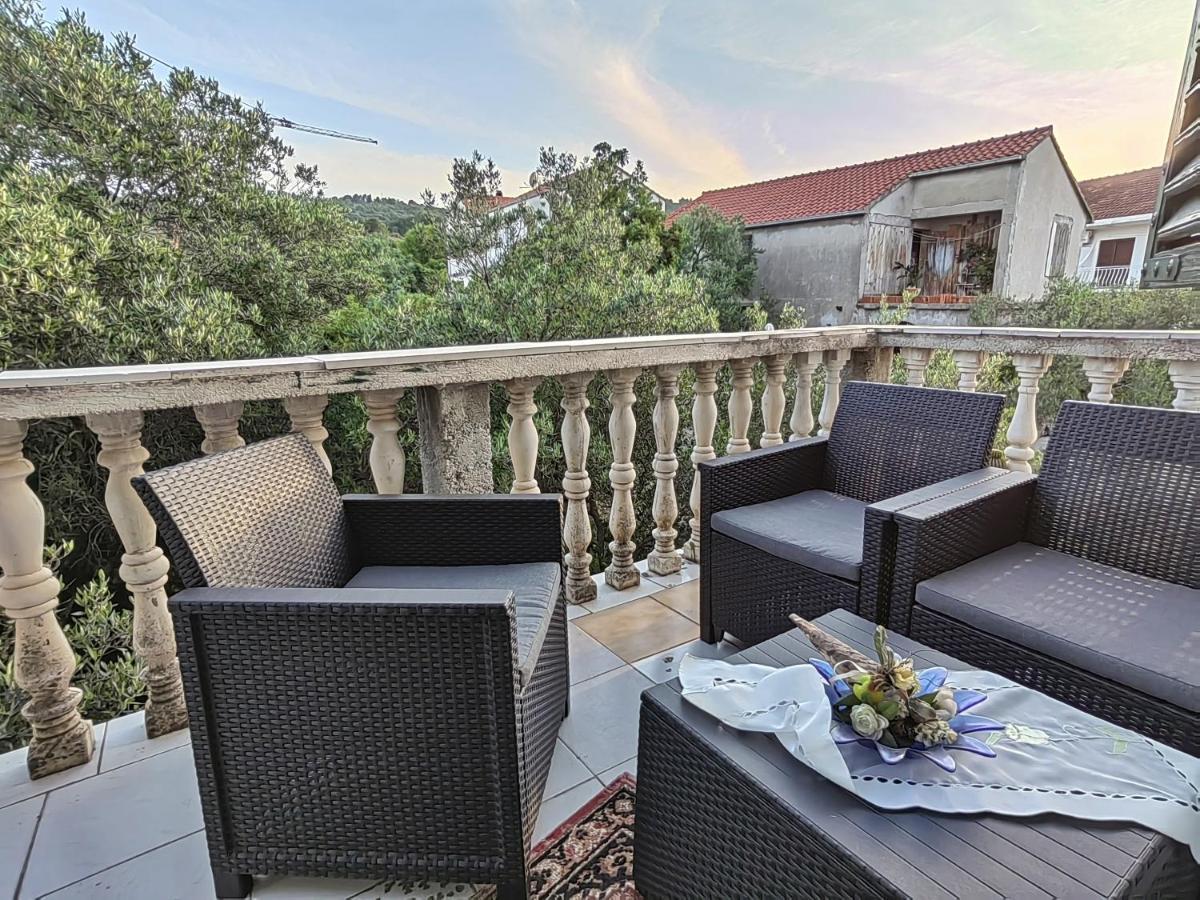 Apartments Vejo Korčula Eksteriør bilde