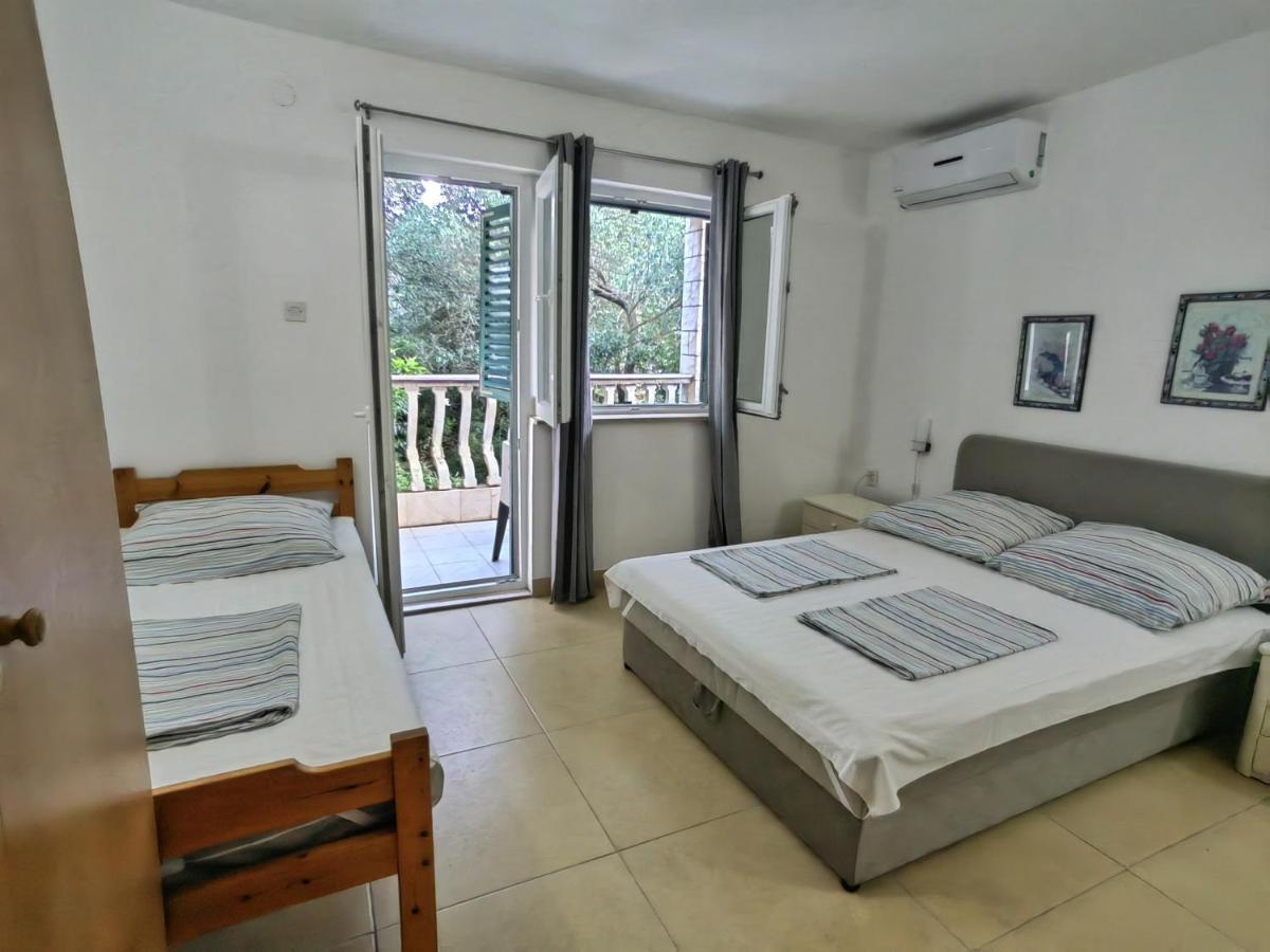 Apartments Vejo Korčula Eksteriør bilde